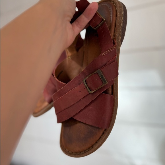 BORN Women's Red Leather Sandals - Picture 3 of 7